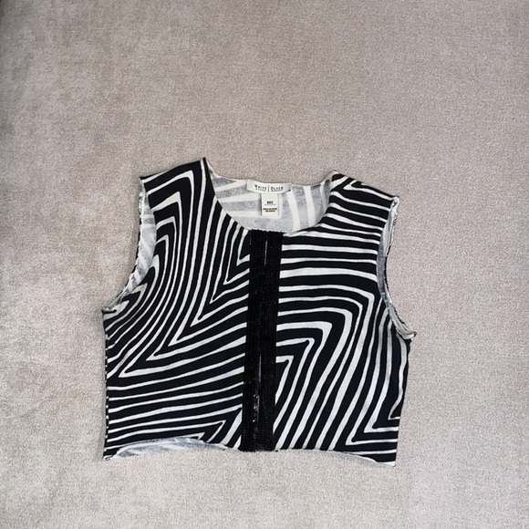 White House | Black Market Girl’s Vest Size XXS - Picture 2 of 5